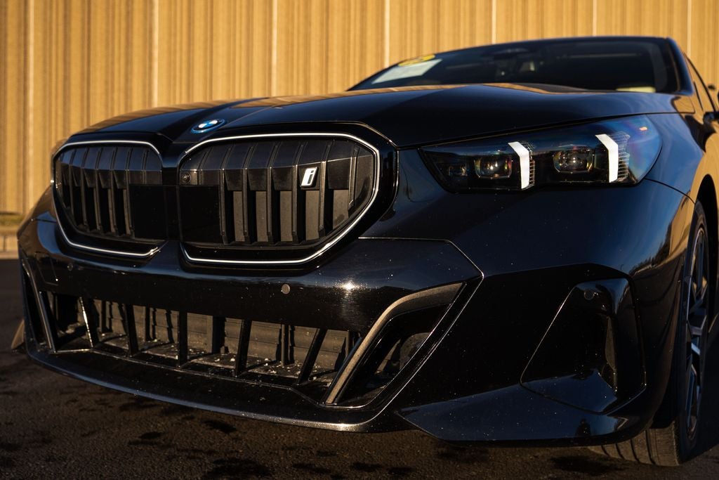 2025 BMW i5 xDrive40