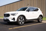2023 Volvo XC40 B5 Plus Dark Theme